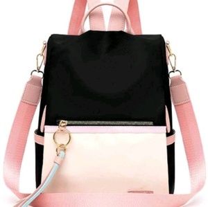 Meet your Posher, Monika